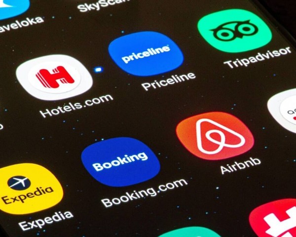 THE MOST POPULAR TRAVEL APPS WORLDWIDE