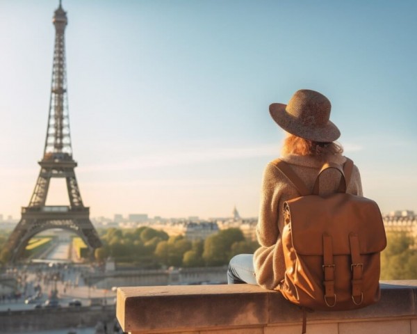 PARIS RETURNS TO PRE-COVID TOURIST NUMBERS