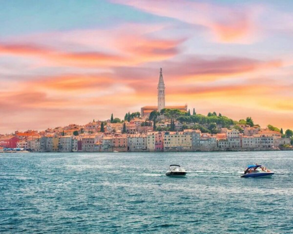 CROATIAN TOURISM – SURPASSING THE RECORD IN OVERNIGHT STAYS