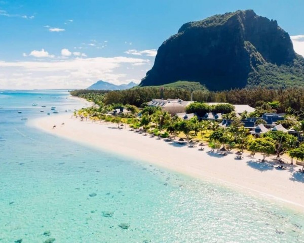 MAURITIUS TARGETS 1.3 MILLION VISITORS BY THE END OF 2023