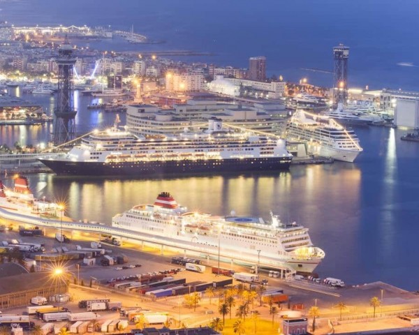 BARCELONA RESTRICTS CRUISE SHIP ARRIVALS