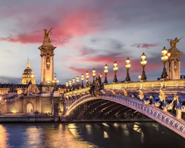 BEST AND WORST TOURIST SITES IN PARIS REVEALED