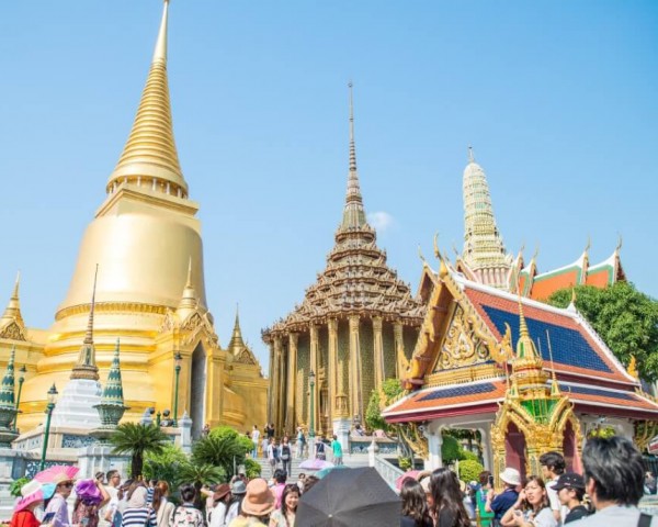 THAI TOURISM CONTINUES TO STRUGGLE