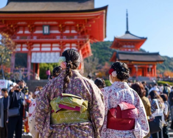 FOREIGN TOURIST ARRIVALS IN JAPAN REMAIN HIGH